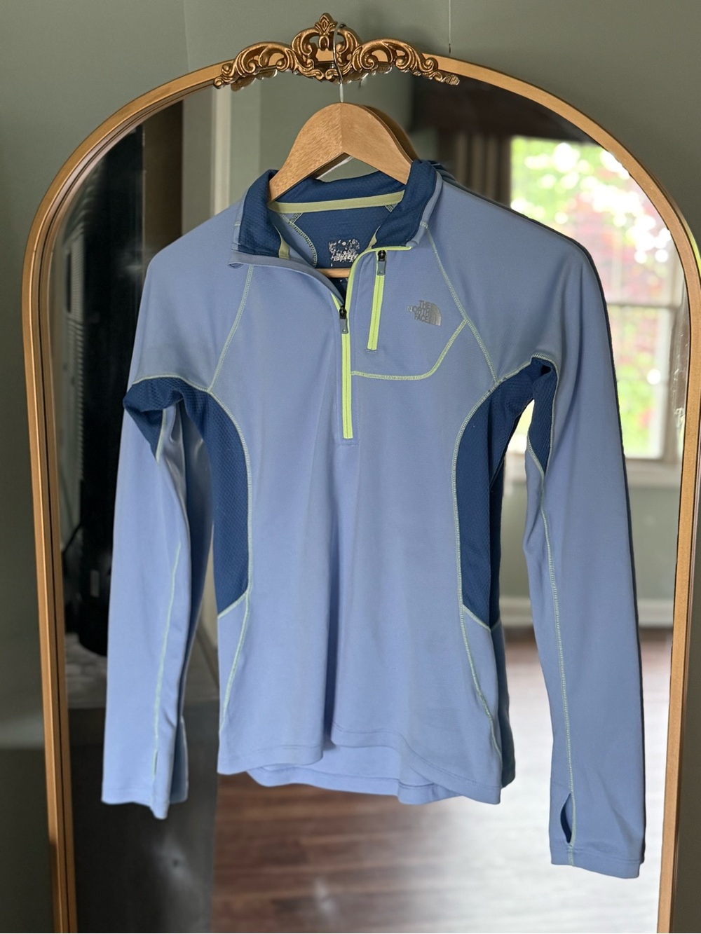 The north face long sleeve running top